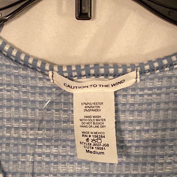 Caution to the Wind faux wrap dress medium - Picture 2 of 2